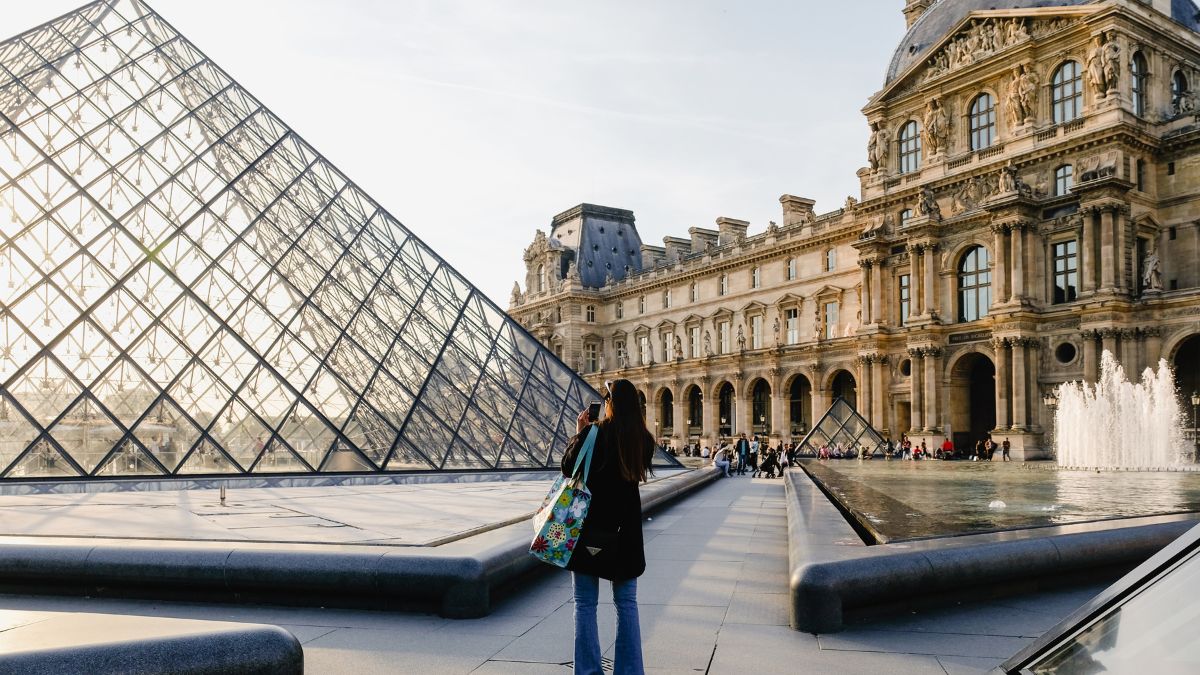 Paris Adventures Await 2 1200 x 675 px